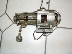 a9) Motor