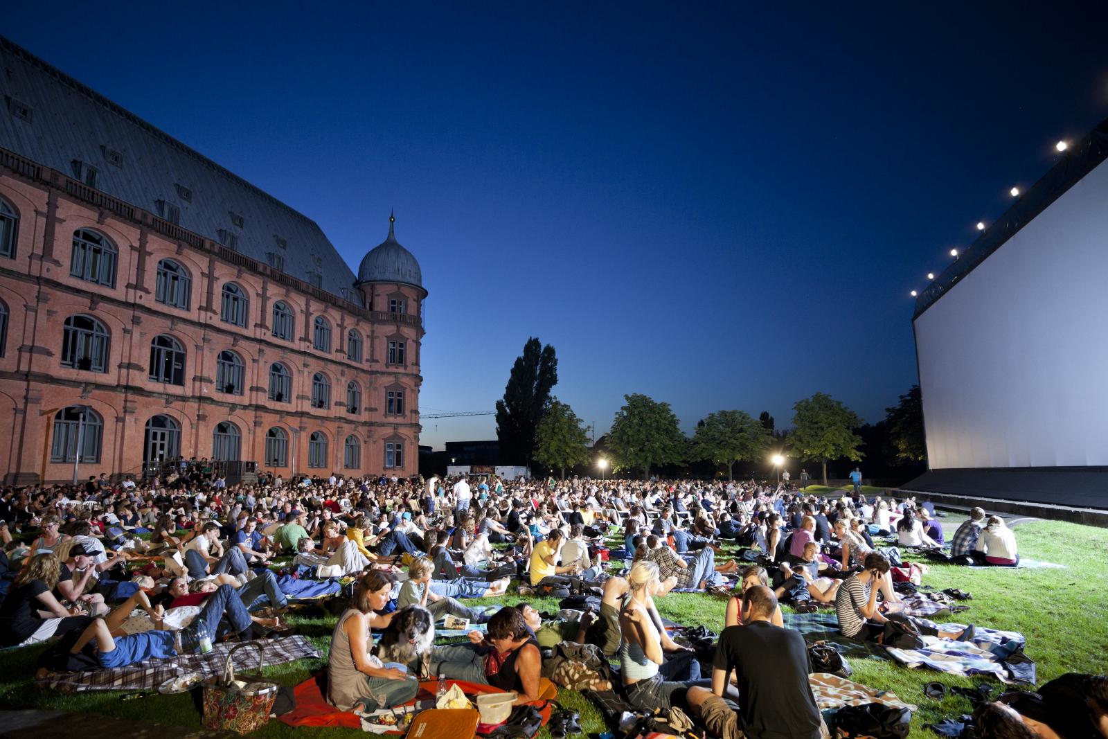 Open Air Kino am Schloss Gottesaue in Karlsruhe