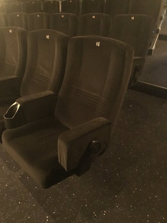 kinosessel.JPG