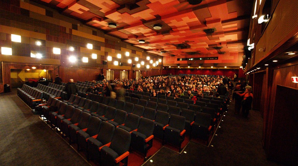 csm_skaliert700_Kinosaal_1_90709f6717.jpg