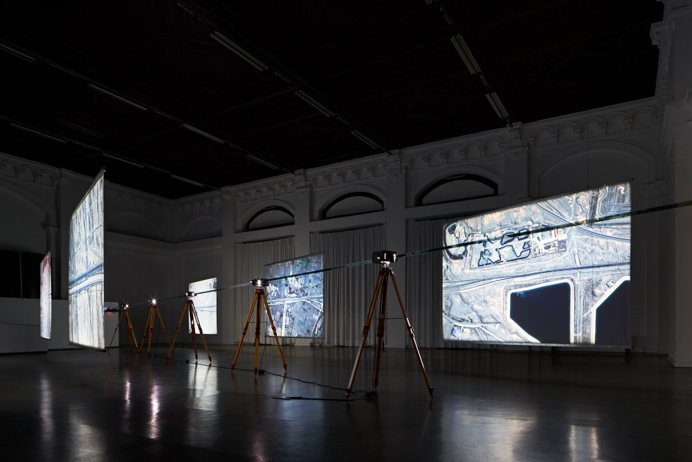 Break of Gauge - Exhibition view 01.jpg