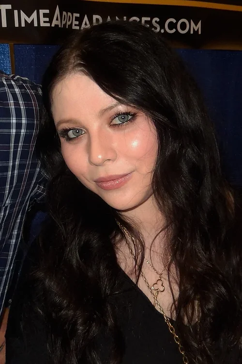 Michelle_Trachtenberg_(43904360470).jpg.webp