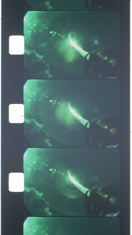 filmstill01.thumb.JPG.28b7e558eb9c7a552b0c392dd8032c16.JPG